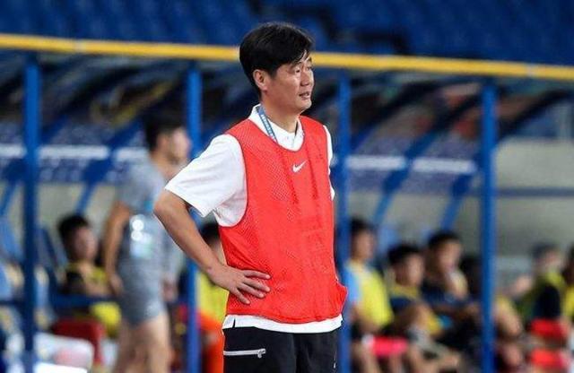 开云体育-​国足上海集训第二天开练 16日将安排队内教学赛