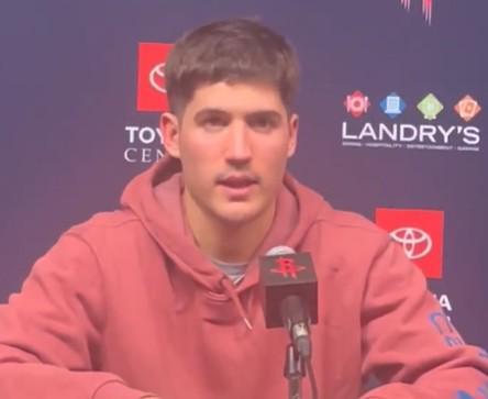 谢泼德：我绝不能做一名攻强守弱的球员，我必须在防守端做出贡献